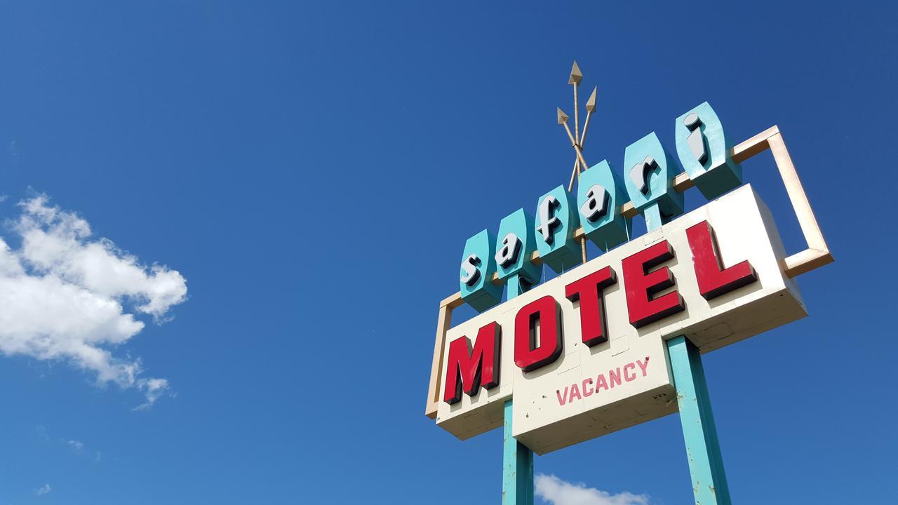 Safari Inn Motel Swift Current Buitenkant foto